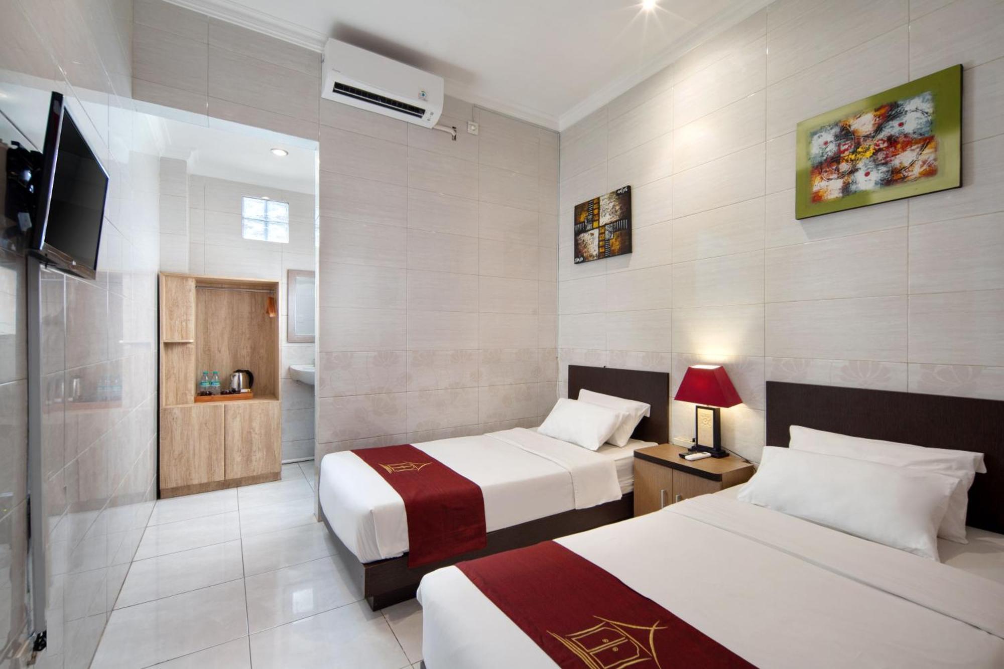Hotel Angkul Angkul Kuta By Kamara 2*
