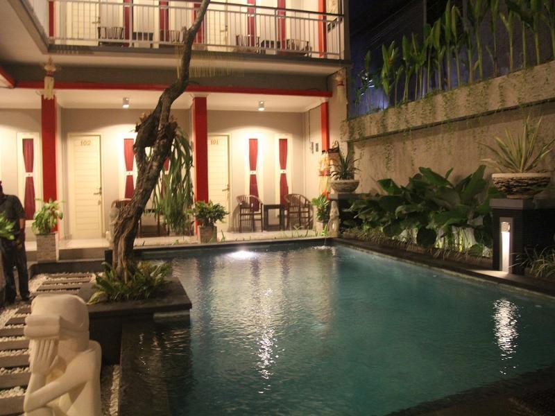 Hotel Angkul Angkul Kuta By Kamara 2*