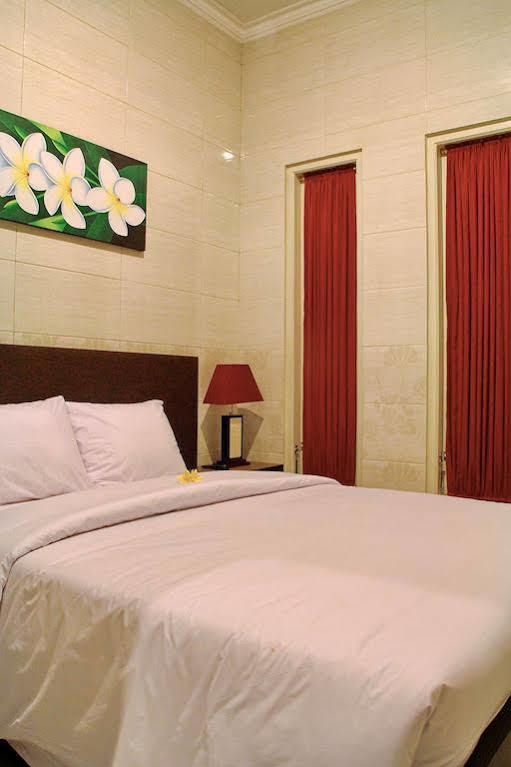 Hotel Angkul Angkul Kuta By Kamara